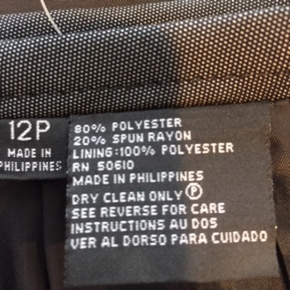 Le Suit Petite 2-Piece Suit - Picture 8 of 8